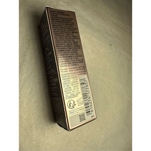 Lancôme Lip Idôle Squalane-12 Butterglow™ Hydrating Lip Balm Color: 10 Keep It G - Picture 4 of 4